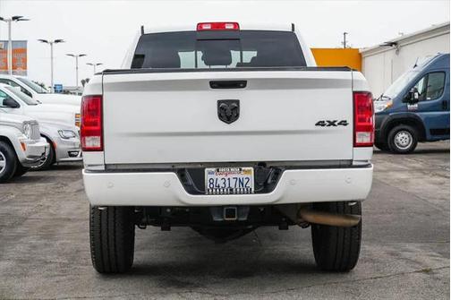 2018 RAM 2500 Big Horn Mega Cab 4x4 6'4' Box