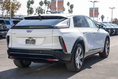 2024 Cadillac LYRIQ Tech