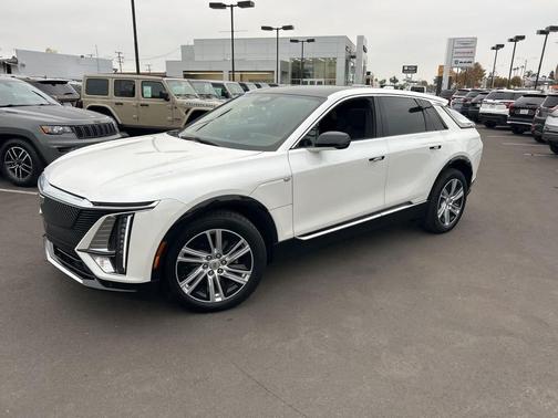 2024 Cadillac LYRIQ Tech