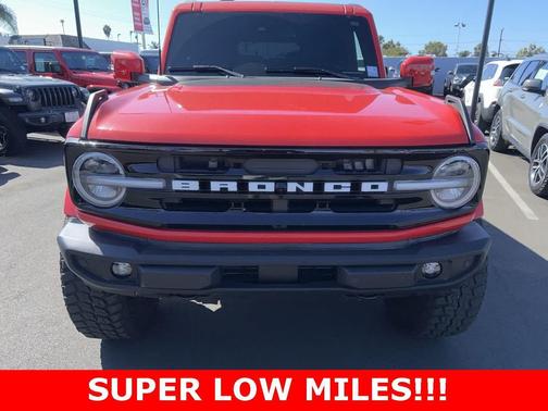 2024 Ford Bronco Outer Banks