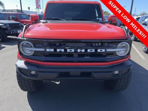 2024 Ford Bronco Outer Banks