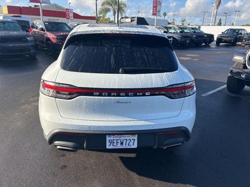 2023 Porsche Macan AWD