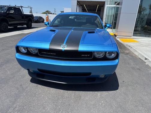 B5 Blue Pearl 2009 Dodge Challenger SRT8