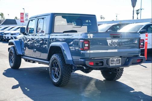 2026 Jeep Gladiator Willys 4x4