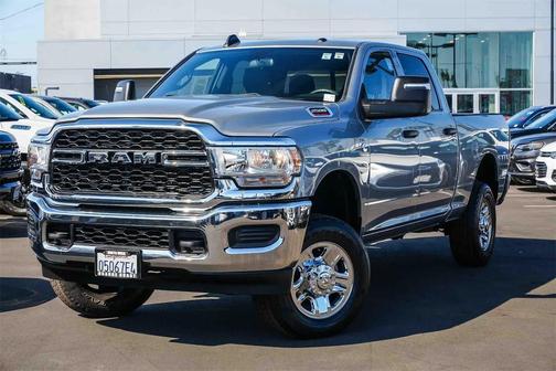 2024 RAM 2500 Tradesman Crew Cab 4x4 6'4' Box