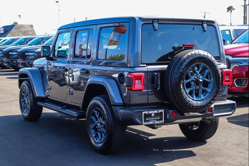 Granite Crystal Metallic Clearcoat 2026 Jeep Wrangler 85th Anniversary