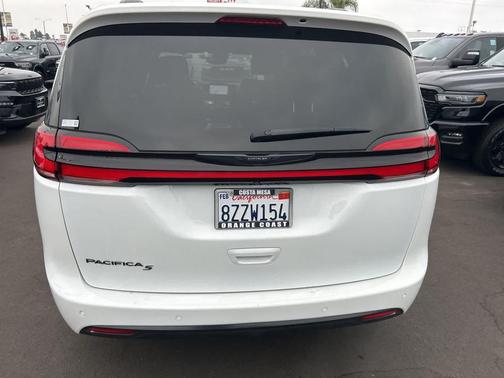 2021 Chrysler Pacifica Touring L
