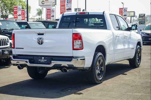Bright White Clearcoat 2022 RAM 1500 Big Horn/Lone Star