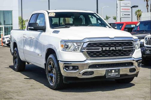 Bright White Clearcoat 2022 RAM 1500 Big Horn/Lone Star