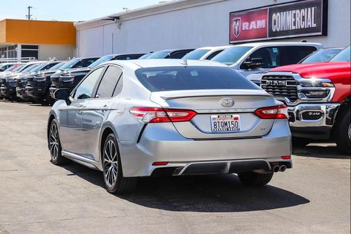 Celestial Silver Metallic 2020 Toyota Camry SE