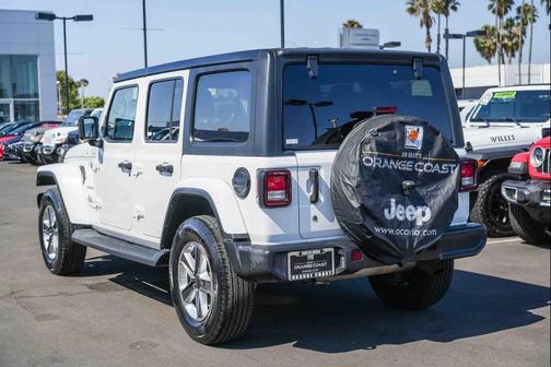Bright White Clearcoat 2020 Jeep Wrangler Unlimited Sahara