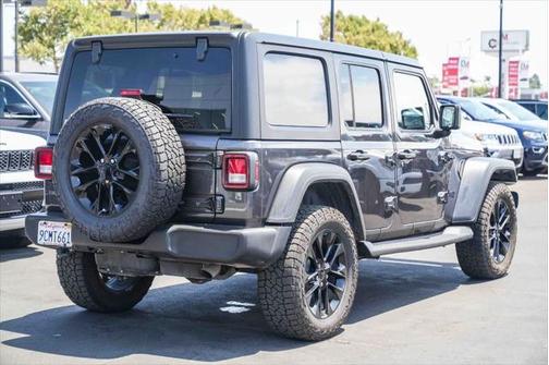 2022 Jeep Wrangler Unlimited Sport