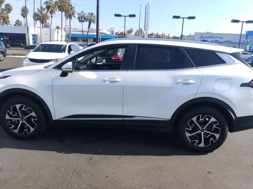 2023 Kia Sportage Hybrid EX