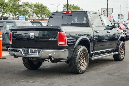 Black Forest Green Pearlcoat 2017 RAM 1500 Laramie