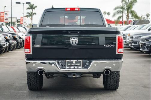 Black Forest Green Pearlcoat 2017 RAM 1500 Laramie