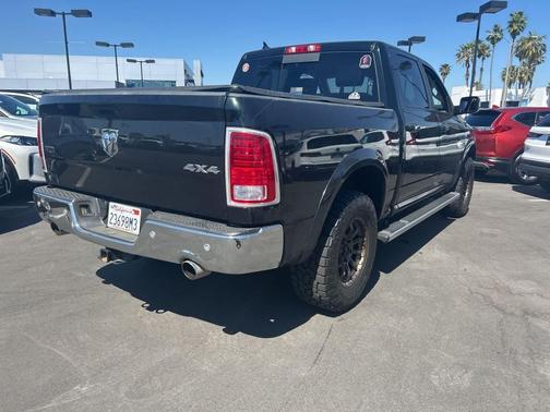 Black Forest Green Pearlcoat 2017 RAM 1500 Laramie