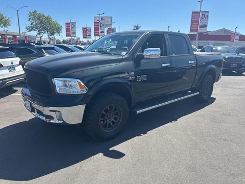 Black Forest Green Pearlcoat 2017 RAM 1500 Laramie