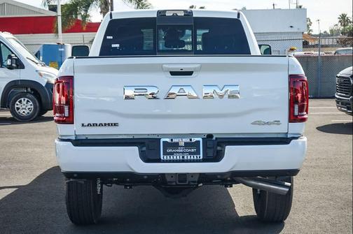 2026 RAM 2500 Laramie Crew Cab 4x4 6'4' Box