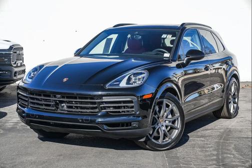 2023 Porsche Cayenne Platinum Edition