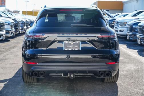 2023 Porsche Cayenne Platinum Edition