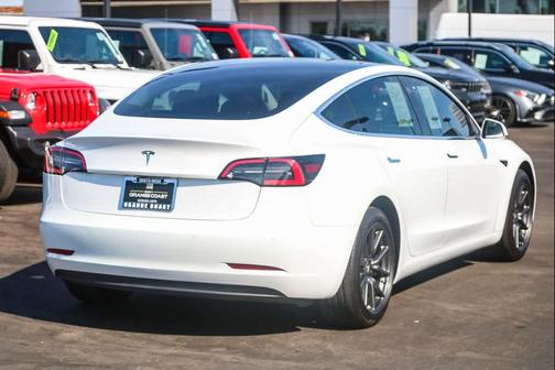2019 Tesla Model 3 Standard Range