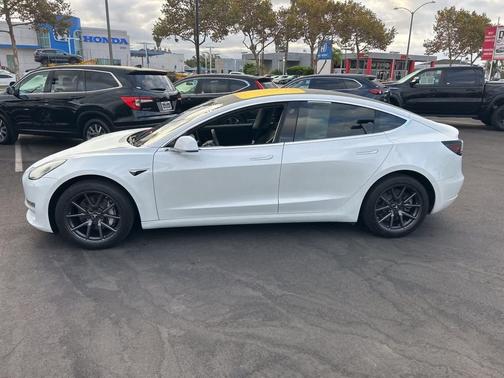 2019 Tesla Model 3 Standard Range