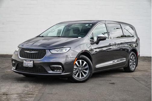 2022 Chrysler Pacifica Hybrid Limited