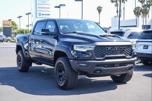 Diamond Black Crystal Pearlcoat 2026 RAM 1500 RHO Crew Cab 4x4 5'7' Box