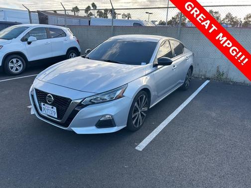 2020 Nissan Altima SR FWD