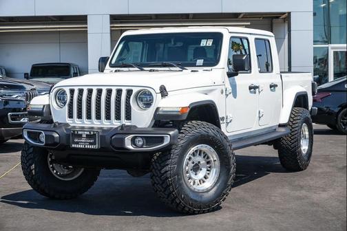 2022 Jeep Gladiator Overland