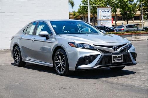 2023 Toyota Camry SE