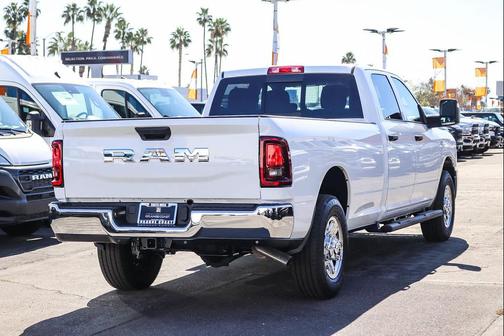 Bright White Clearcoat 2027 RAM 2500 Tradesman