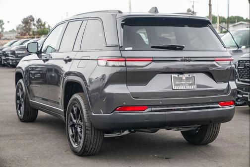 2025 Jeep Grand Cherokee Altitude