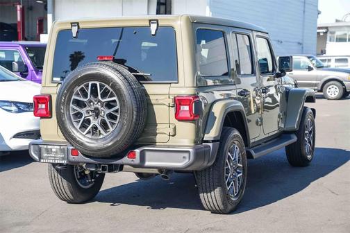 2026 Jeep Wrangler 4-Door Sahara 4x4