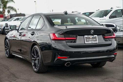 2021 BMW 330 330i