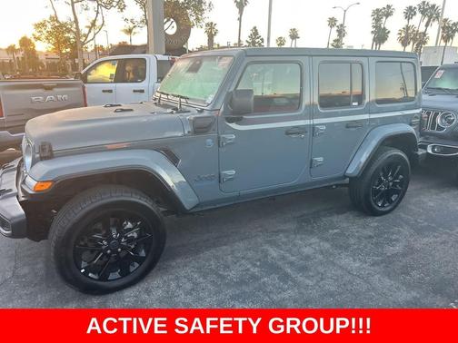 2025 Jeep Wrangler 4xe Sahara
