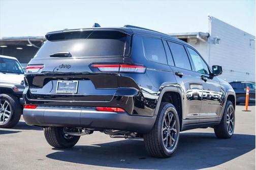 2025 Jeep Grand Cherokee L Altitude