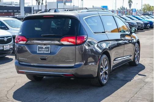 2017 Chrysler Pacifica Limited