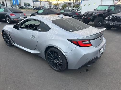 2023 Toyota GR86 Premium