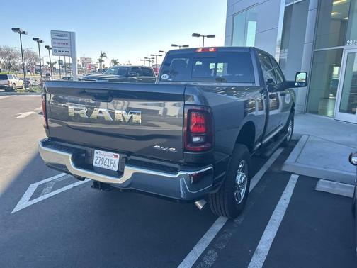 2025 RAM 2500 Tradesman Crew Cab 4x4 6'4' Box
