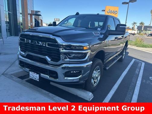 2025 RAM 2500 Tradesman Crew Cab 4x4 6'4' Box