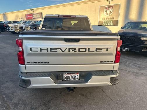 2022 Chevrolet Silverado 1500 Custom