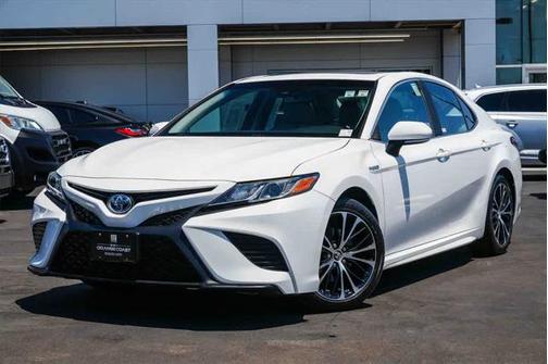 2018 Toyota Camry SE