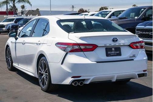 2018 Toyota Camry SE