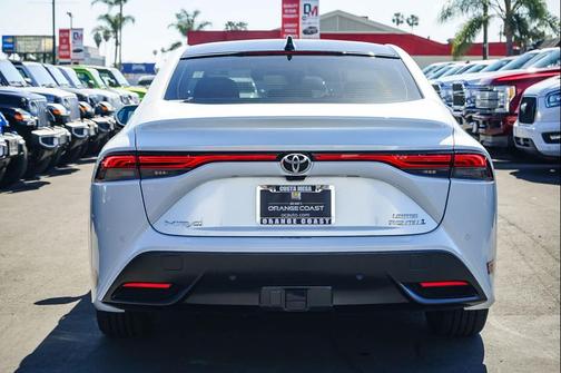 2023 Toyota Mirai Base