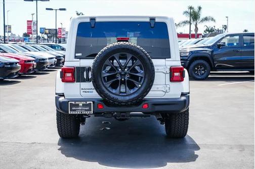 2025 Jeep Wrangler 4xe Base