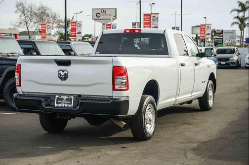 2022 RAM 2500 Tradesman Crew Cab 4x2 8' Box
