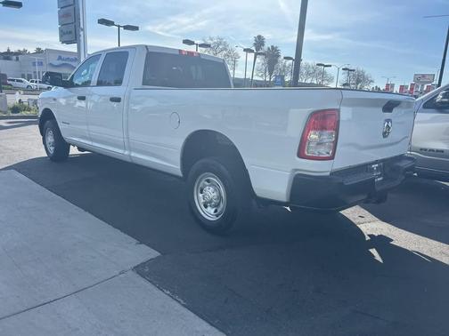 2022 RAM 2500 Tradesman Crew Cab 4x2 8' Box