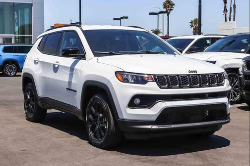 Bright White Clearcoat 2026 Jeep Compass Sport