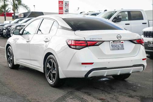 Aspen White Tricoat 2025 Nissan Sentra SV